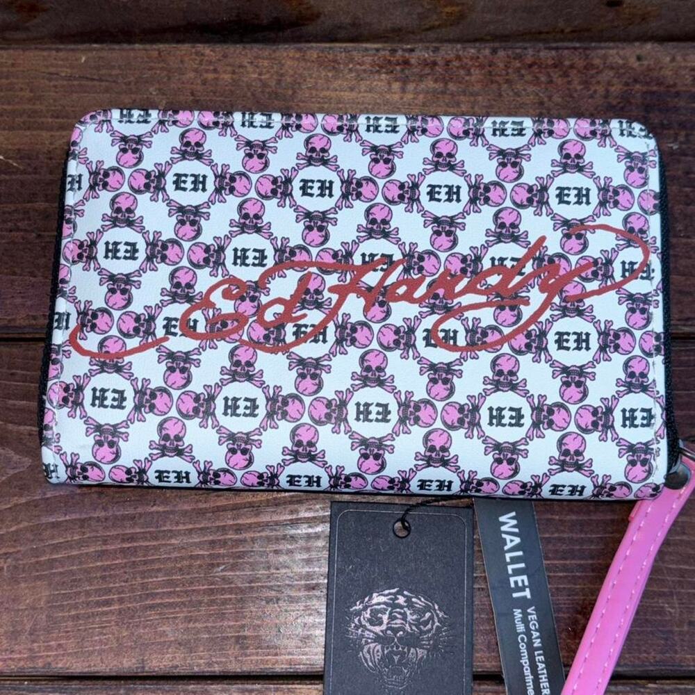 Ed hardy new pink wallet wristlet - Picture 5 of 6